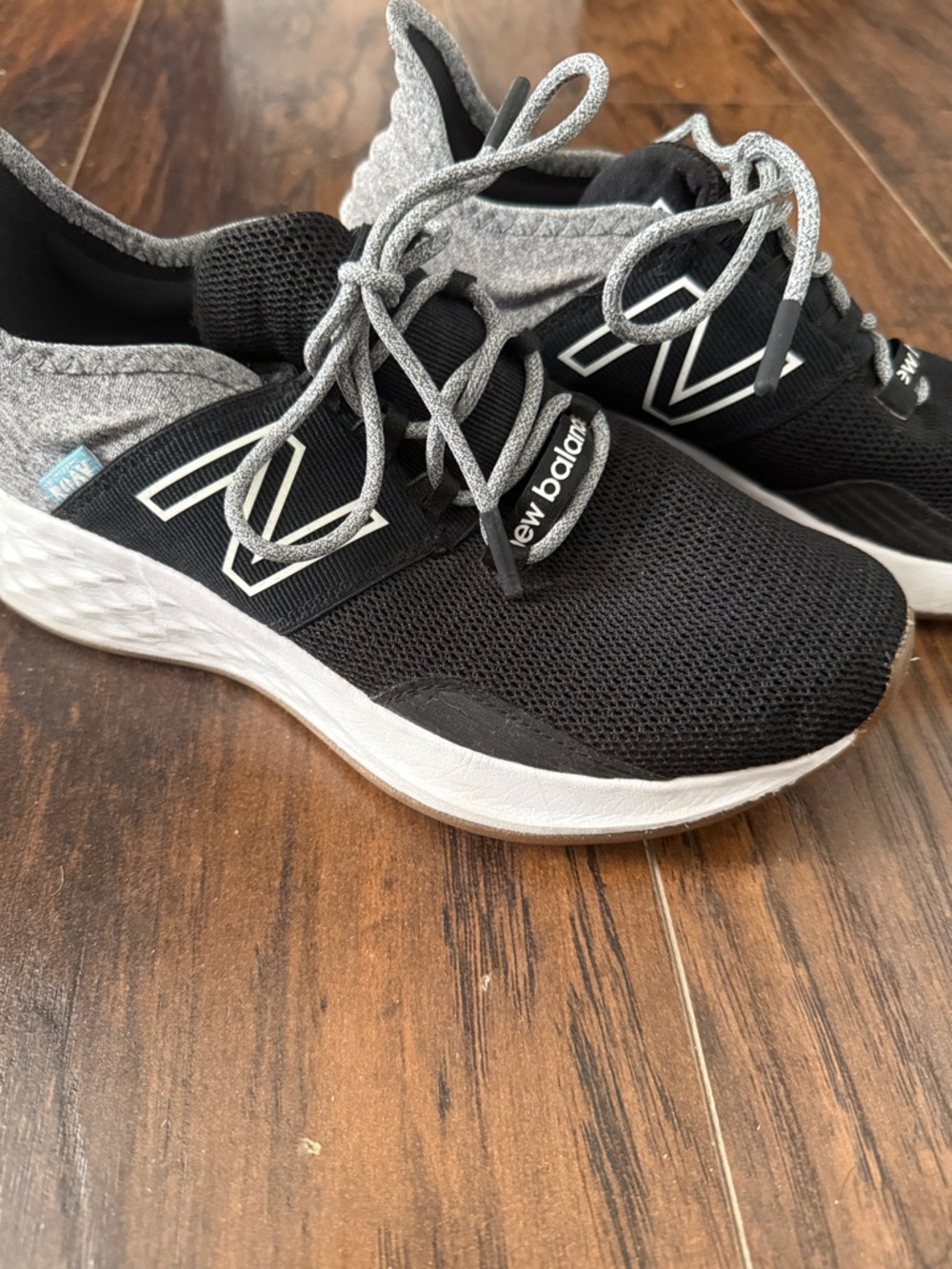 New Balance Black and Gray Lightweight Sneakers - Picture 2 of 2